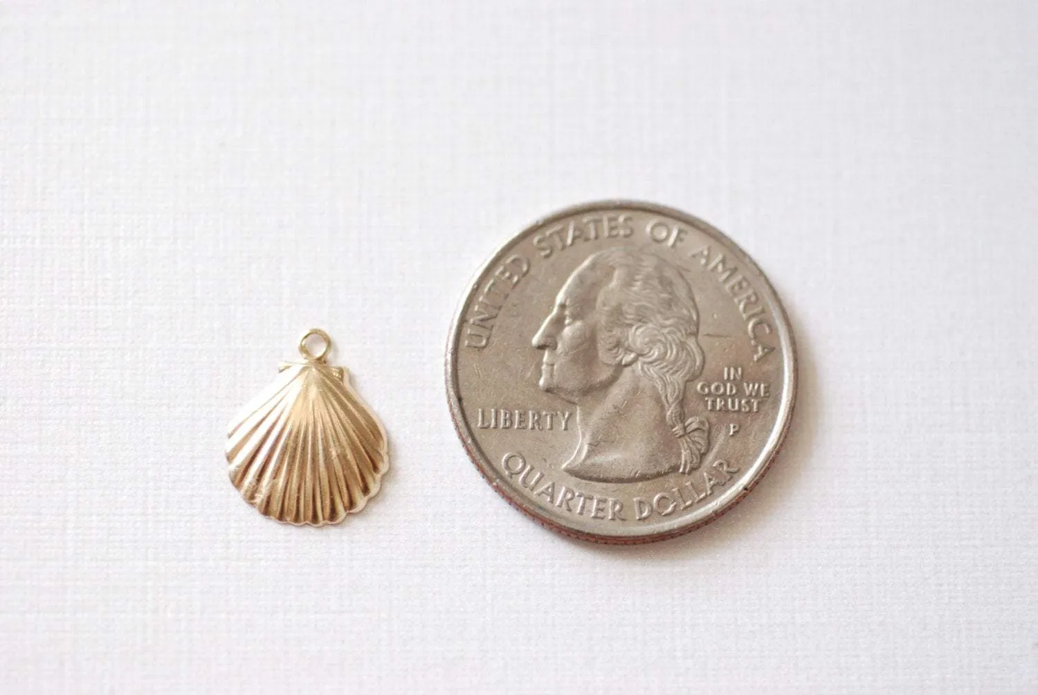 14k gold Wholesale filled SHELL Pendant Charm, Gold Filled Sea Shell Seashell, ocean sea life Charms, Gold Filled Scallop Shell Charm