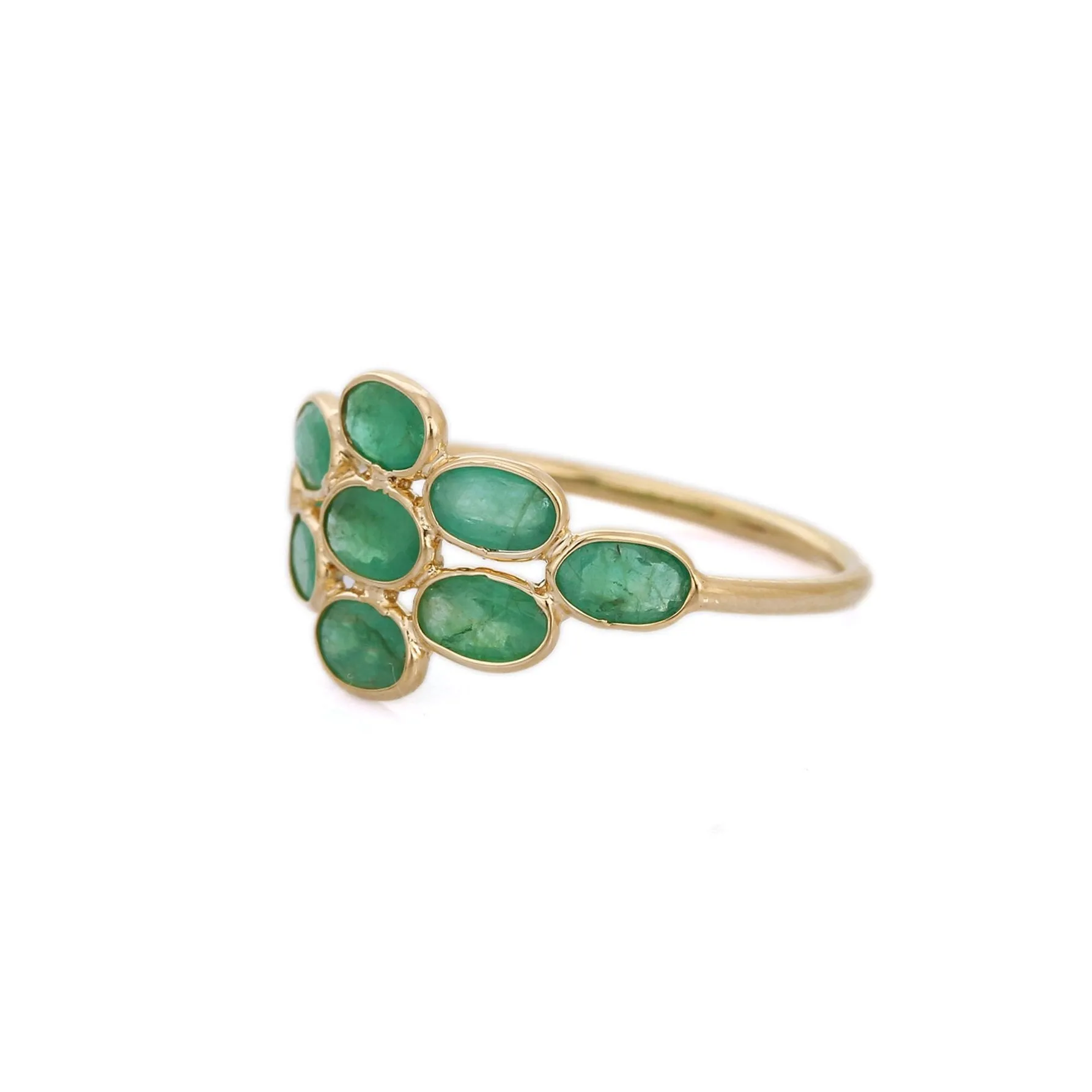 18K Gold Oval Shape Emerald Ring