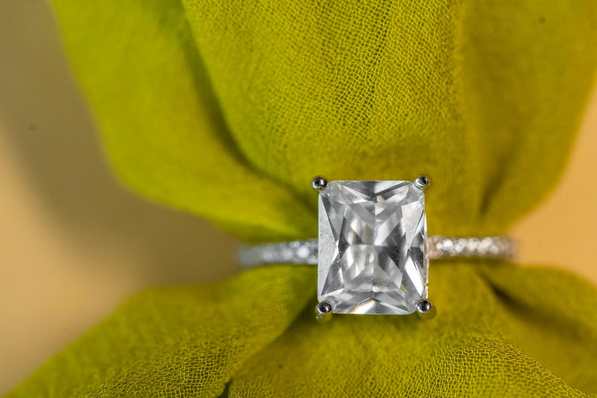 3.0ct Radiant Cut Lab Grown Diamond Engagement Ring