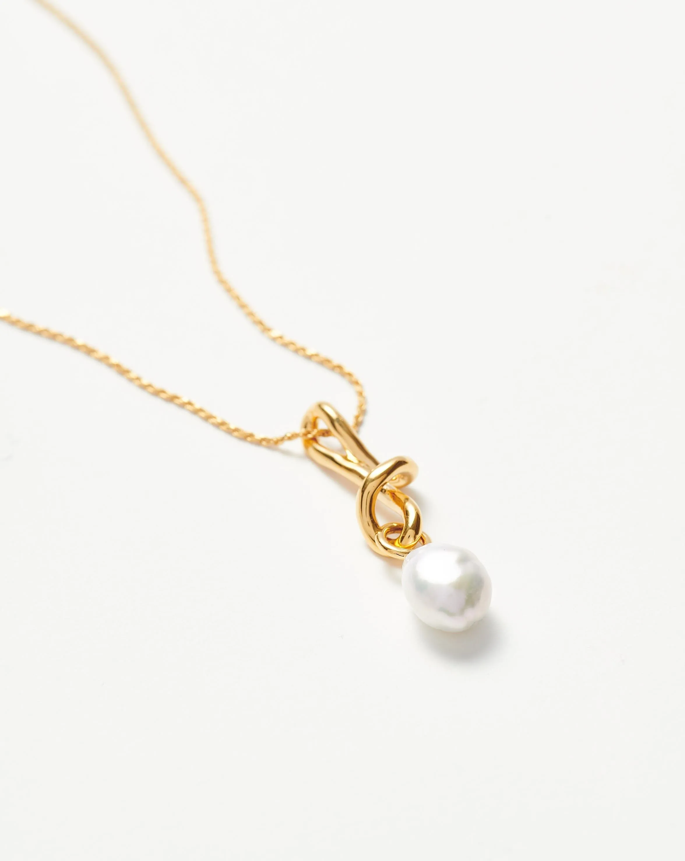 Molten Pearl Drop Pendant Necklace