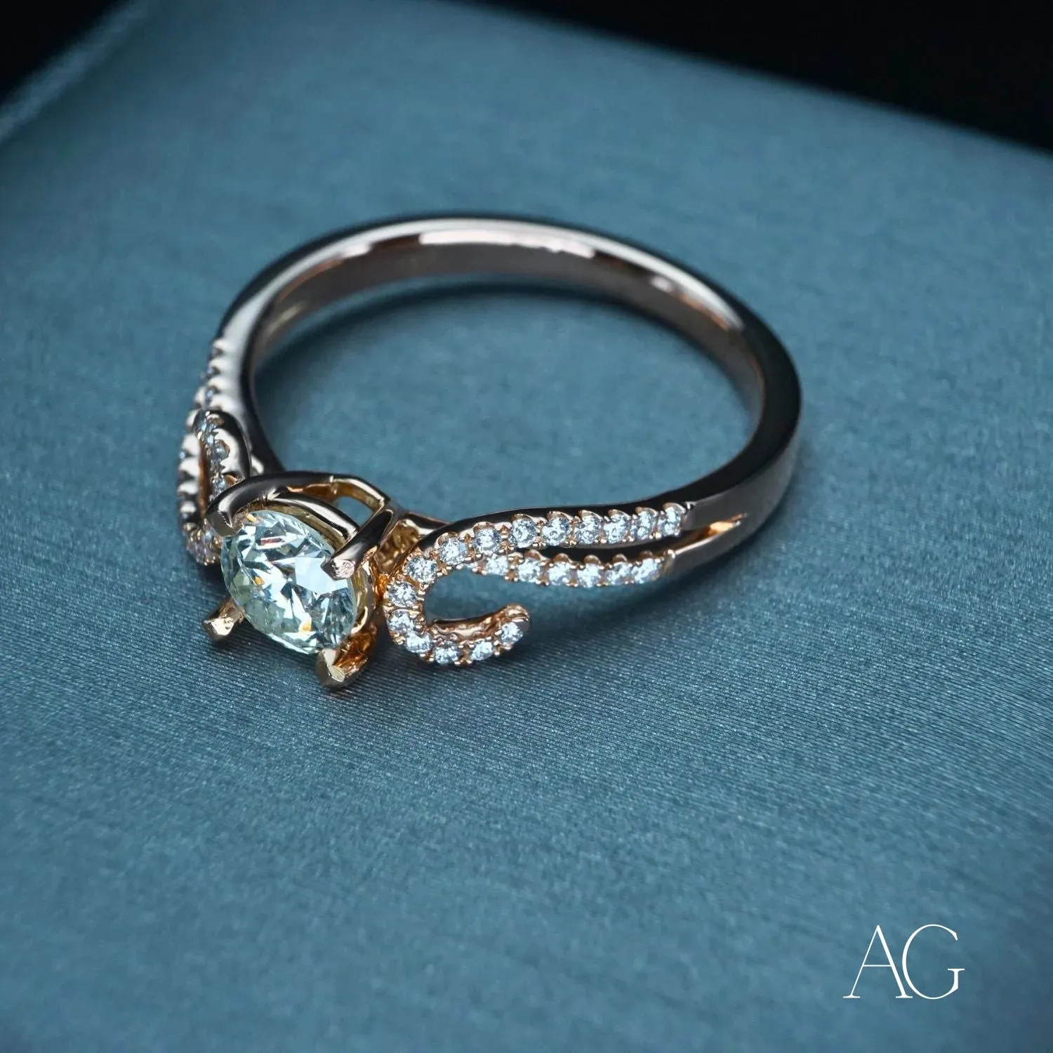 Romantic 18k Rose Gold Diamond Ring