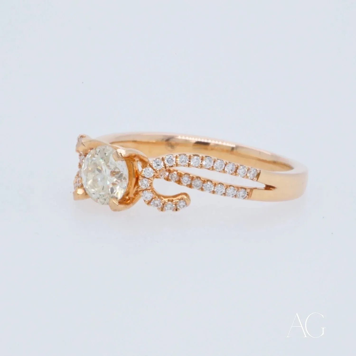 Romantic 18k Rose Gold Diamond Ring