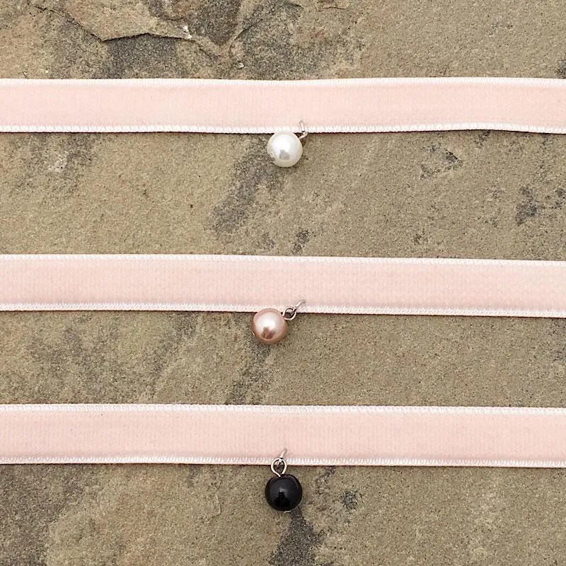 ROXINE pink velvet and pearl choker