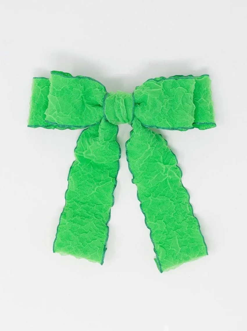 Suzie Scalloped Bow Clip